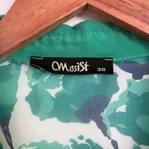 Vintage Green Floral Button-Down Shirt - Picture 5 of 7